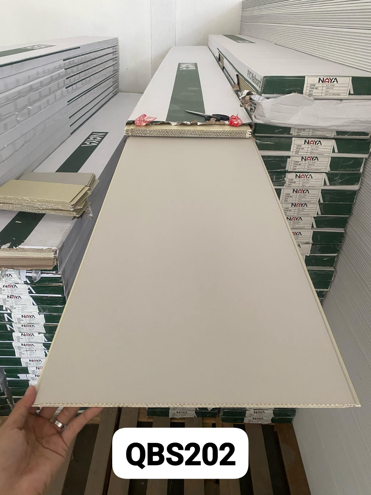 wallboard (4) wallboard (4)